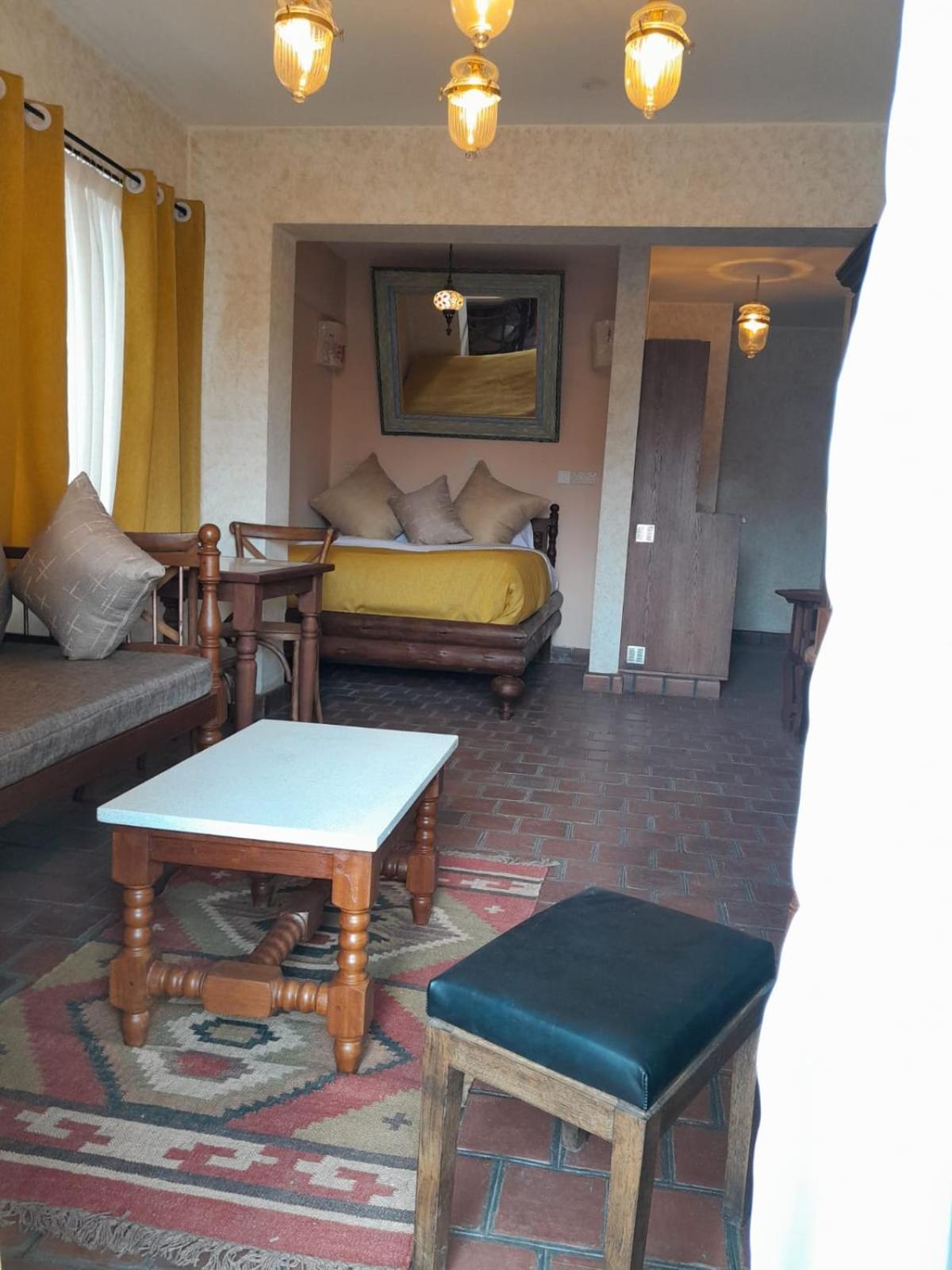 Woodmere Grand Hotel & Serviced Apartments Nairobi Bagian luar foto