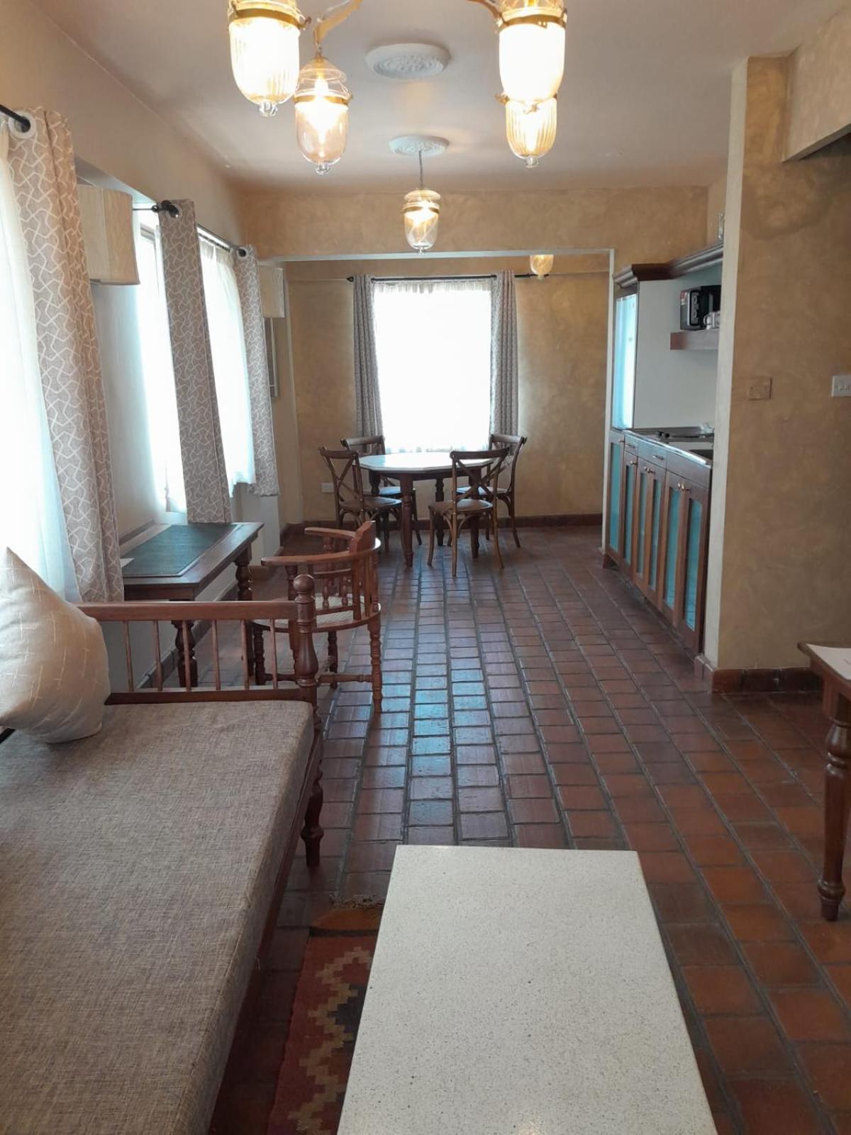 Woodmere Grand Hotel & Serviced Apartments Nairobi Bagian luar foto