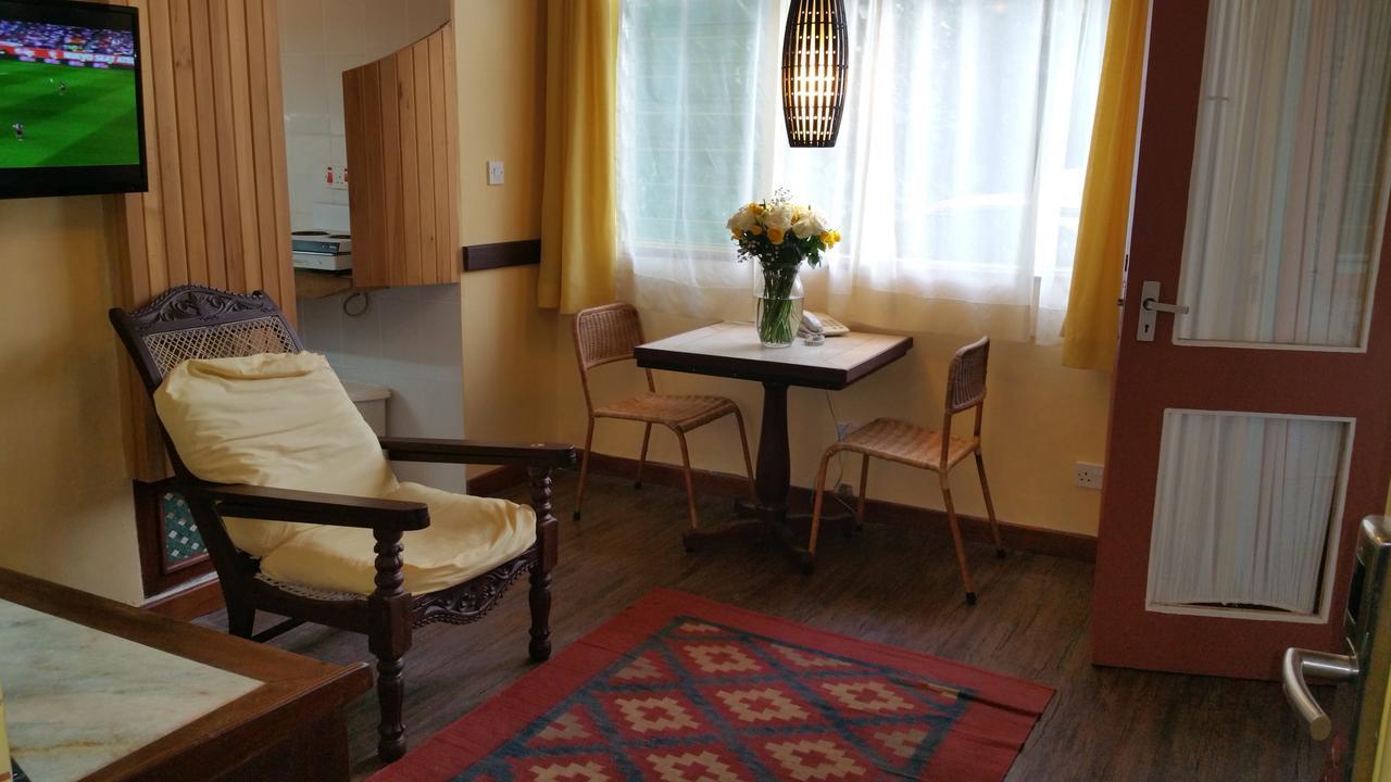 Woodmere Grand Hotel & Serviced Apartments Nairobi Bagian luar foto